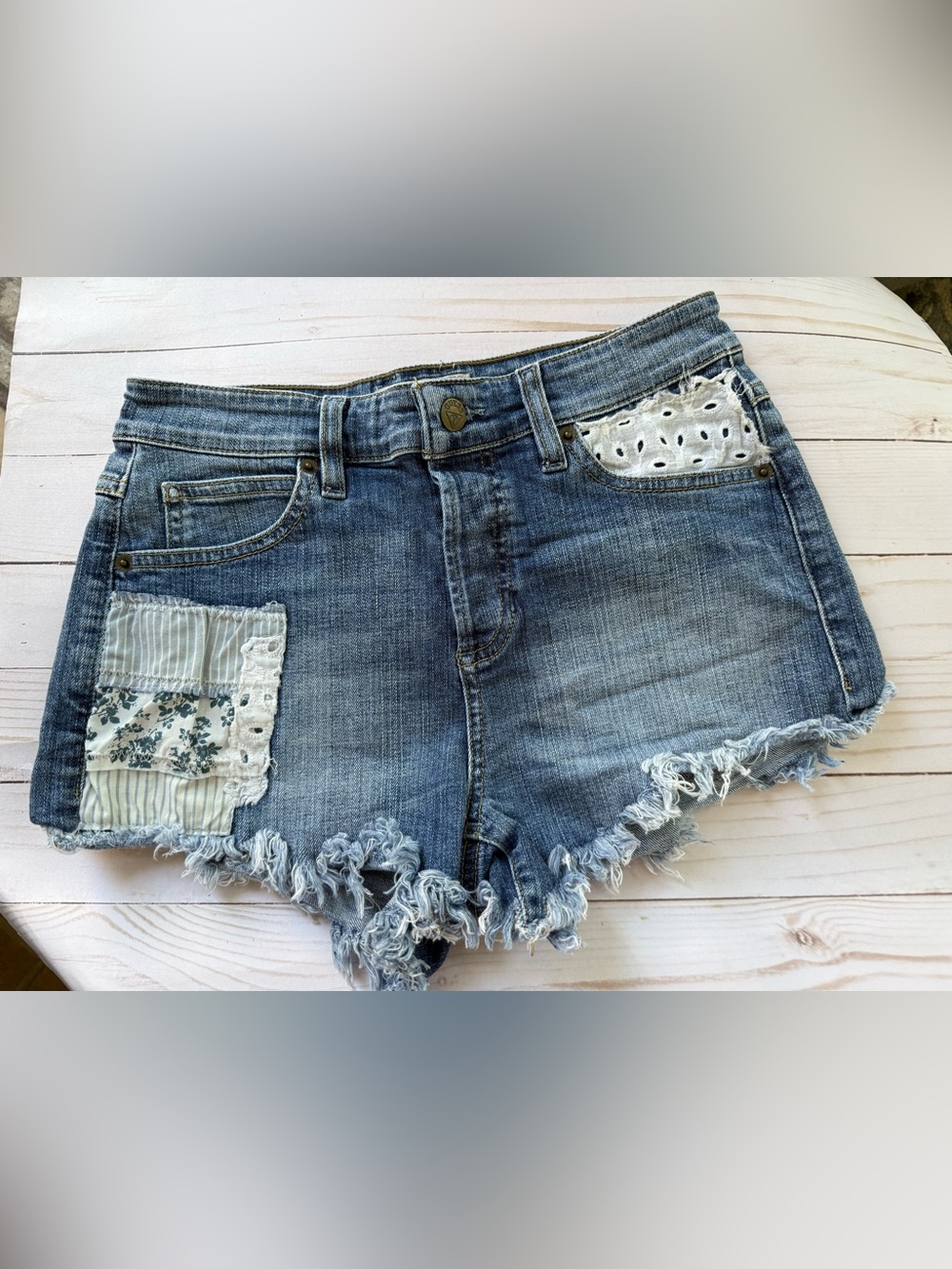 Vintage Guess Denim Jean Shorts with eyelet and floral patch accents
